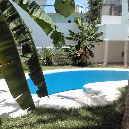 Suites Rosas كانكون المظهر الخارجي الصورة